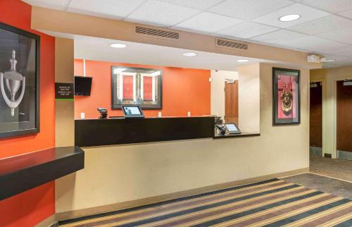 Farmington Hills Hotel | Extended Stay America Select Suites - Detroit - Farmington Hills