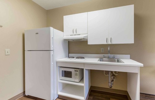 Linthicum Heights Hotel | Extended Stay America Suites Baltimore BWI Airport Aero Dr