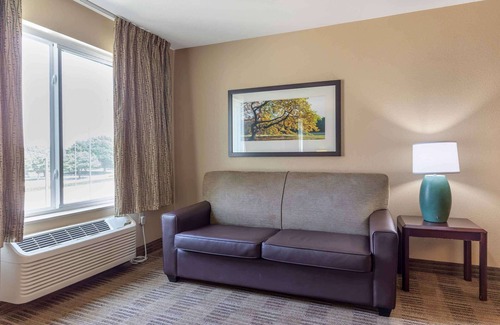 Linthicum Heights Hotel | Extended Stay America Suites Baltimore BWI Airport Aero Dr