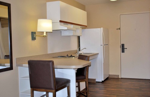 Maryland Heights Hotel | Extended Stay America Suites St Louis Westport Central