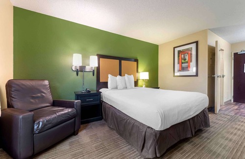 Eden Prairie Hotel | Extended Stay America Select Suites Minneapolis Eden Prairie
