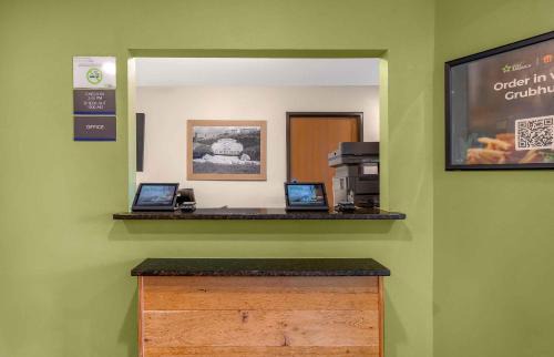 Fort Myers Hotel | Extended Stay America Select Suites - Fort Myers - Northeast