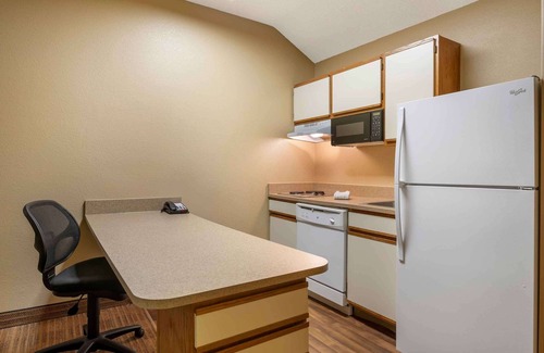 Pike Hotel | Extended Stay America Suites Indianapolis West 86th St