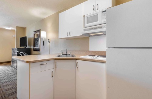 O'Fallon Hotel | Extended Stay America Select Suites - St. Louis - O' Fallon, IL