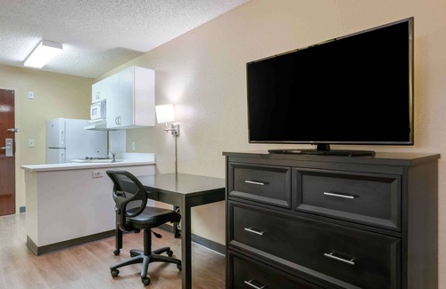 O'Fallon Hotel | Extended Stay America Select Suites - St. Louis - O' Fallon, IL