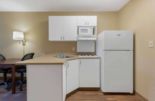 O'Fallon Hotel | Extended Stay America Select Suites - St. Louis - O' Fallon, IL