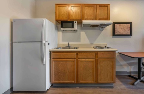 Sanford Hotel | Extended Stay America Select Suites - Orlando - Sanford - Airport