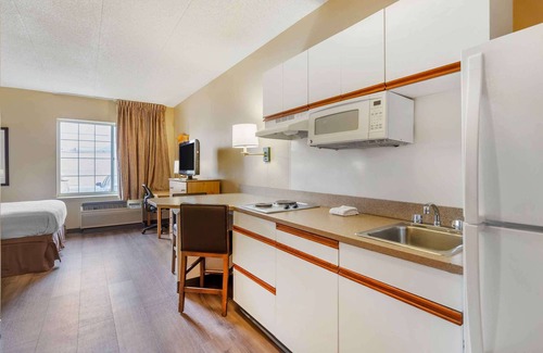 Lombard Hotel | Extended Stay America Select Suites Chicago Lombard Oakbrook