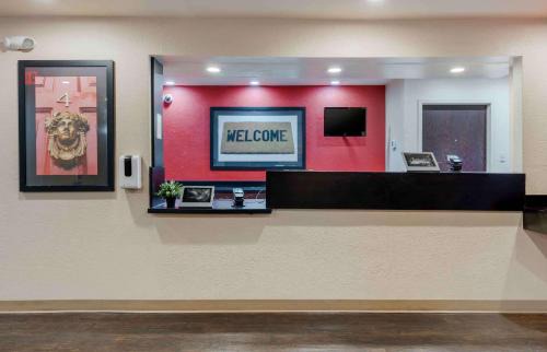 Fairvilla Hotel | Extended Stay America Select Suites - Orlando - Maitland - 1760 Pembrook Dr