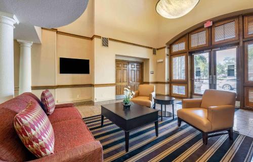 Fairvilla Hotel | Extended Stay America Select Suites - Orlando - Maitland - Summit Tower Blvd