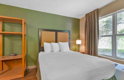Fairvilla Hotel | Extended Stay America Select Suites - Orlando - Maitland - Summit Tower Blvd