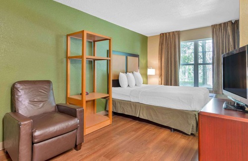 Fairvilla Hotel | Extended Stay America Select Suites - Orlando - Maitland - Summit Tower Blv