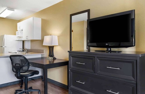 Temple Terrace Hotel | Extended Stay America Select Suites Tampa N USF Attractions