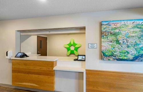 Temple Terrace Hotel | Extended Stay America Select Suites - Tampa - Northeast