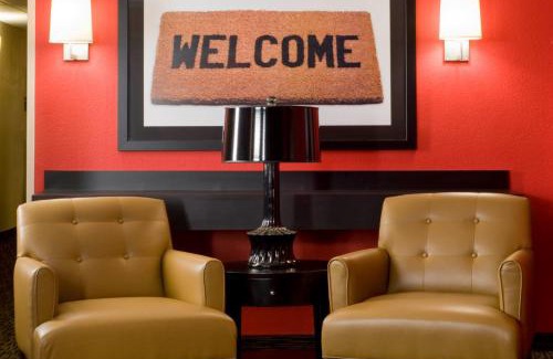 Brookfield Hotel | Extended Stay America Suites - Milwaukee - Brookfield