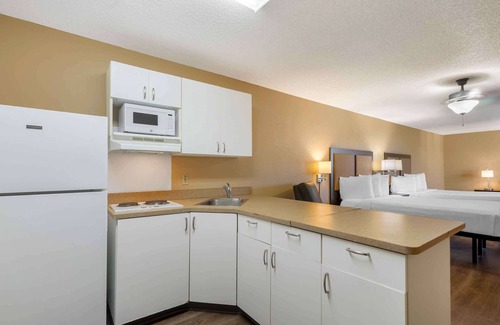 Clearwater Hotel | Extended Stay America Suites St Petersburg Clearwater ExecDr