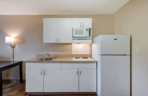 Piscataway Hotel | Extended Stay America Suites Piscataway Rutgers University