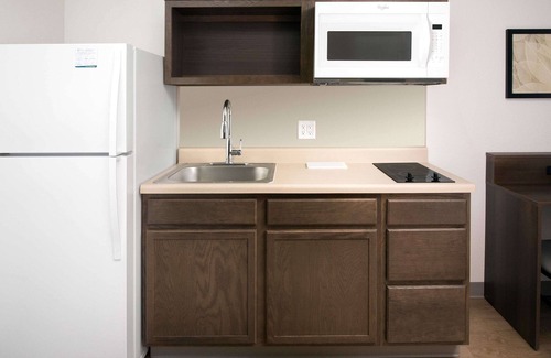 Fridley Hotel | Extended Stay America Suites - Minneapolis - Fridley