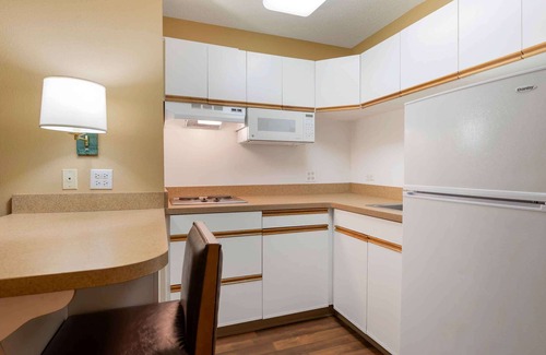 Schaumburg Hotel | Extended Stay America Suites Chicago Schaumburg Conv Center