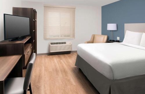 Fridley Hotel | Extended Stay America Suites - Minneapolis - Fridley