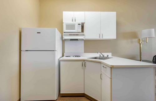 Bedford Park Hotel | Extended Stay America Suites Chicago Midway
