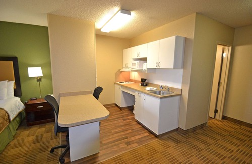 Holland Hotel | Extended Stay America Suites Toledo Holland