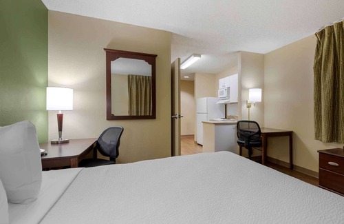 Bonanza Hotel | Extended Stay America Suites Laredo Del Mar