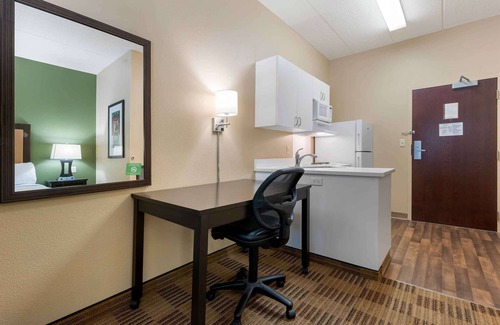 Skokie Hotel | Extended Stay America Suites Chicago Skokie
