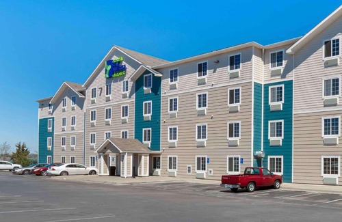 South Kansas City Hotel | Extended Stay America Select Suites - Kansas City - South - I-49