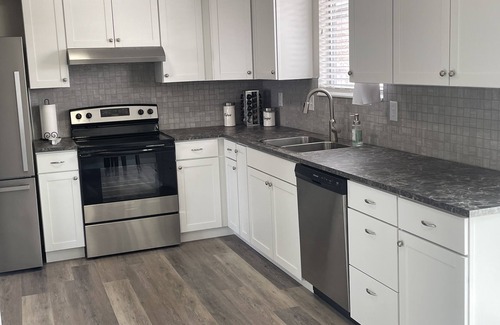 Roy House | Extended Stay near HAFB in Roy