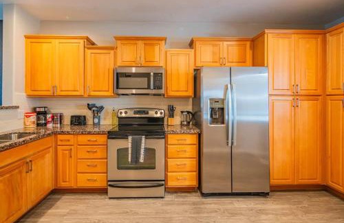 Tempe Apartment | Extensive 2BD - ASU - Sloan Pk - WD - Parking - Sleeps 8