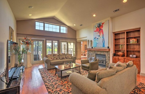 Callender House | Extravagant Arroyo Grande Home with Golf Views!
