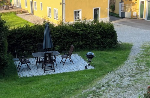 Ramspau Apartment | Extravagante Wohnung mit Großer Schlafgalerie im Schlosshof