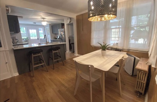 Poughkeepsie House | Extremely Charming 2-bedroom house in Poughkeepsie- great location.