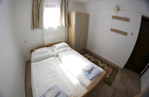 Mosonmagyarovar Bed & Breakfast | Fészek Fogadó - Pension Nest