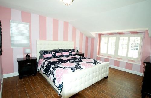 Hermosa Village House | F-34 Minnies House