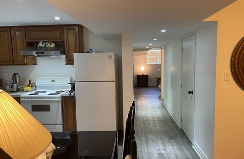 L'Amoreaux House | F 50 M To Station High-Speed Net Free Parking laundry cooking Near Pacific Mall