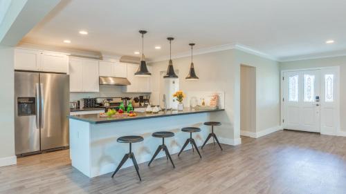 Hermosa Village House | F-52 Trenton II
