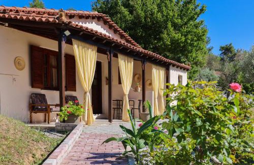 Koukounaries Apartment | F & B Summer Collection - Skiathos - Maistrali for 2 Plus