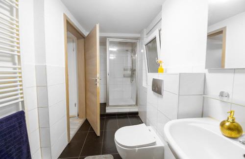 Ilsfeld Apartment | F&F Suites Ilsfeld DG, zentrale Lage, Autobahnnähe & kostenfreie Privatparkplätze