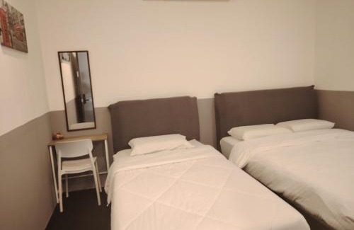 Taman Desa Tebrau House | F02 CoLiving Tebrau City 6min walk to AEON & Toppen & Ikea