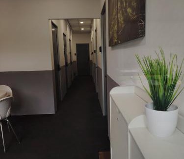 Taman Desa Tebrau House | F02 CoLiving Tebrau City 6min walk to AEON & Toppen & Ikea