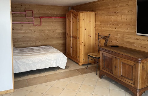 Quintal Apartment | F1 apartment 10 minutes from the city in the countryside