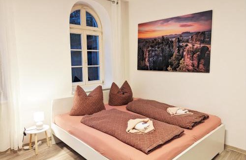 Sebnitz Apartment | F1 - Urlaubsmagie - Helle Wohnung mit Sauna & Pool & Whirlpool