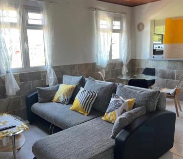 Saint-Esprit Apartment | F2 à la campagne avec Piscine
