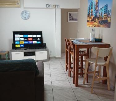Sainte-Clotilde Centre Apartment | F2 My PLACE TO REST