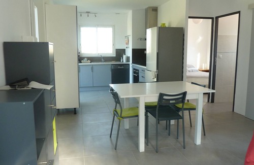 Montescot Apartment | F3 4/5 people 38m2, all comfort, in private property closed air conditioning