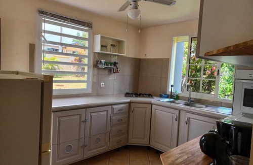 Lamentin Villa | F4 air-conditioned villa with pool and garden for 6 people