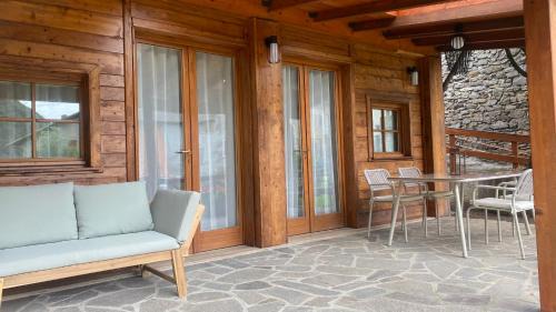 Piazza Brembana Apartment | FaBe Chalet