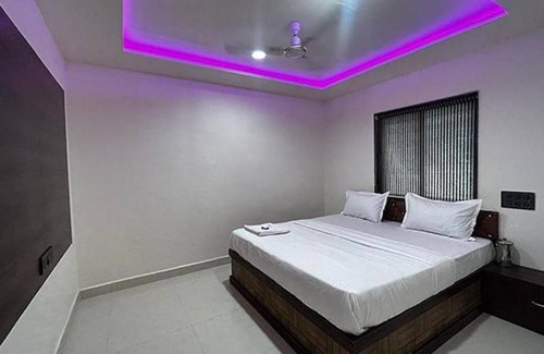 Pimpri - Chinchwad Hotel | FabExpress Abhishek